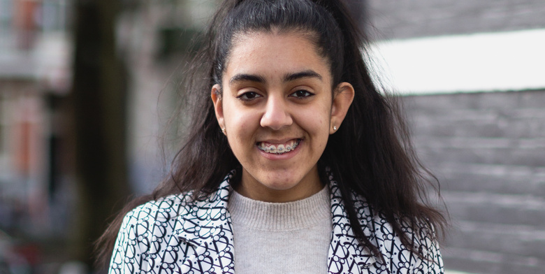 Saira (17)